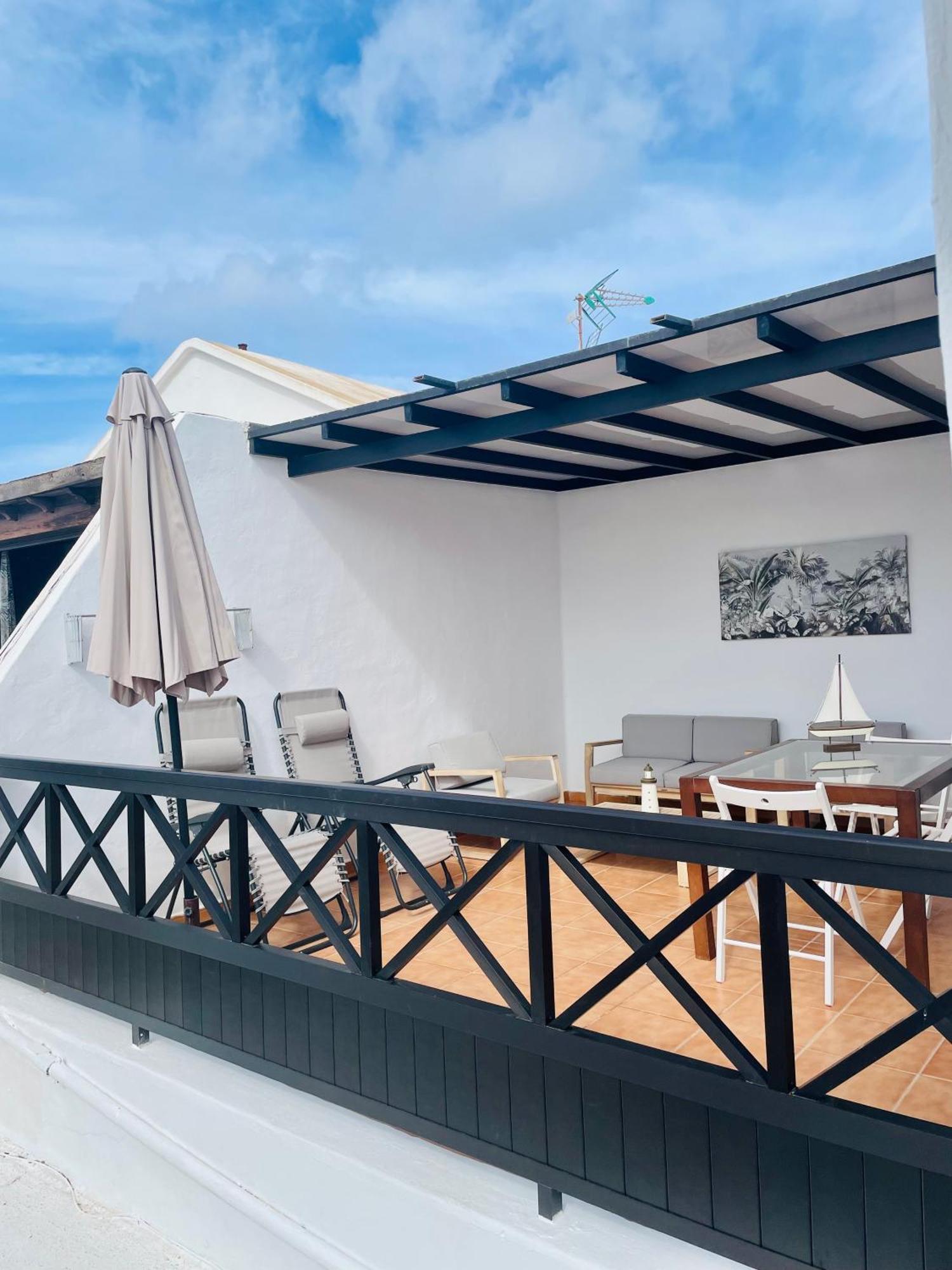 Apartamento Con Amplia Terraza En La Playa بويرتو ذيل كارمين المظهر الخارجي الصورة